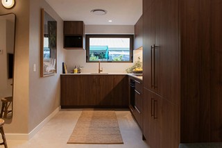Greystone Margit Crescent 4